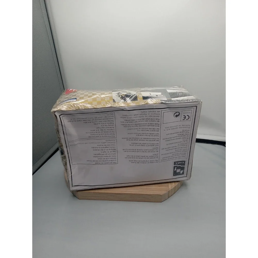 1/25 SCALE AMT  MODEL KIT 1966‎ FORD FAIRLANE 427 #38214 Smashed Box